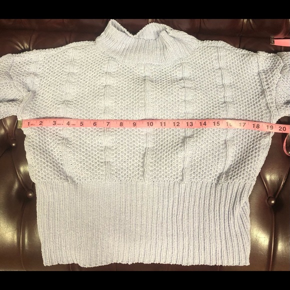 New Generation K Cropped Lavender Sweater Size Medium - Picture 5 of 6